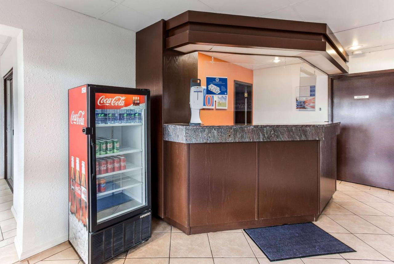 Motel 6-Lethbridge, Ab Ngoại thất bức ảnh